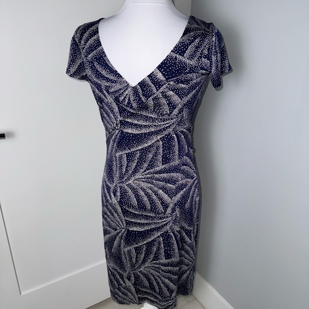 Diane Von Furstenberg Navy Palm Leaf Bodycon Sheath Dress/Size 6 - Picture 5 of 9